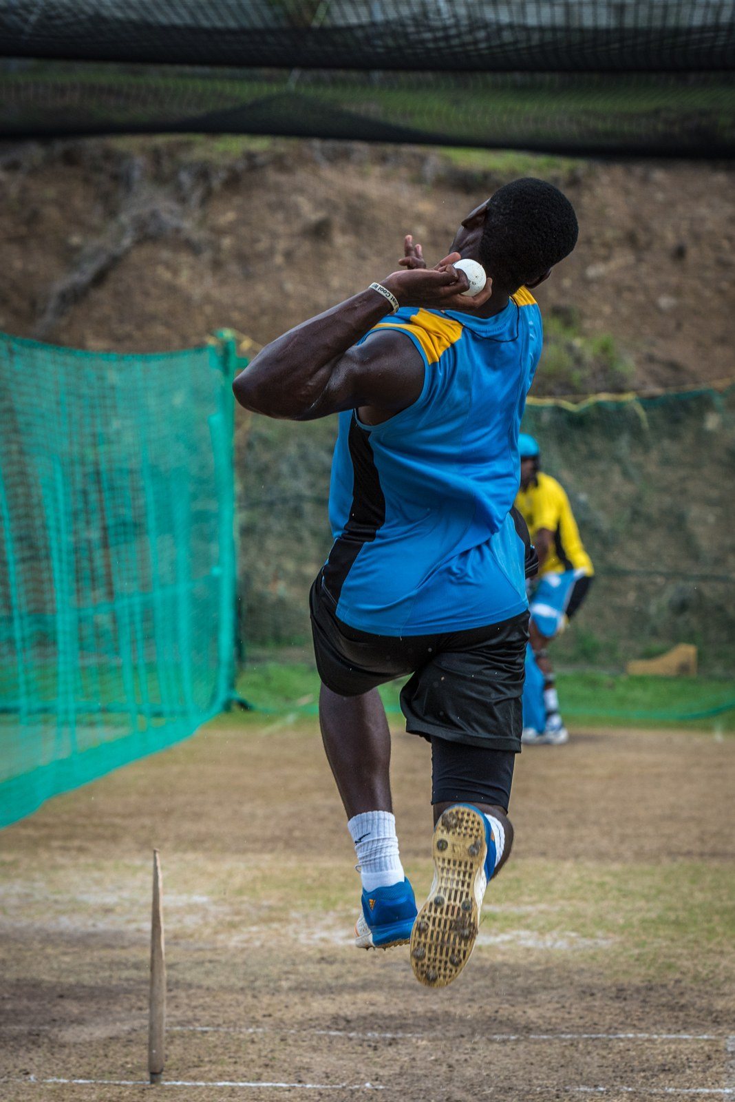 Youth Cricket Clinic: training in the nets